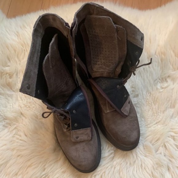 Like New Size 41 Italian Gray Winter Boots - Picture 1 of 11